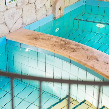Poggio Aragosta & Otel